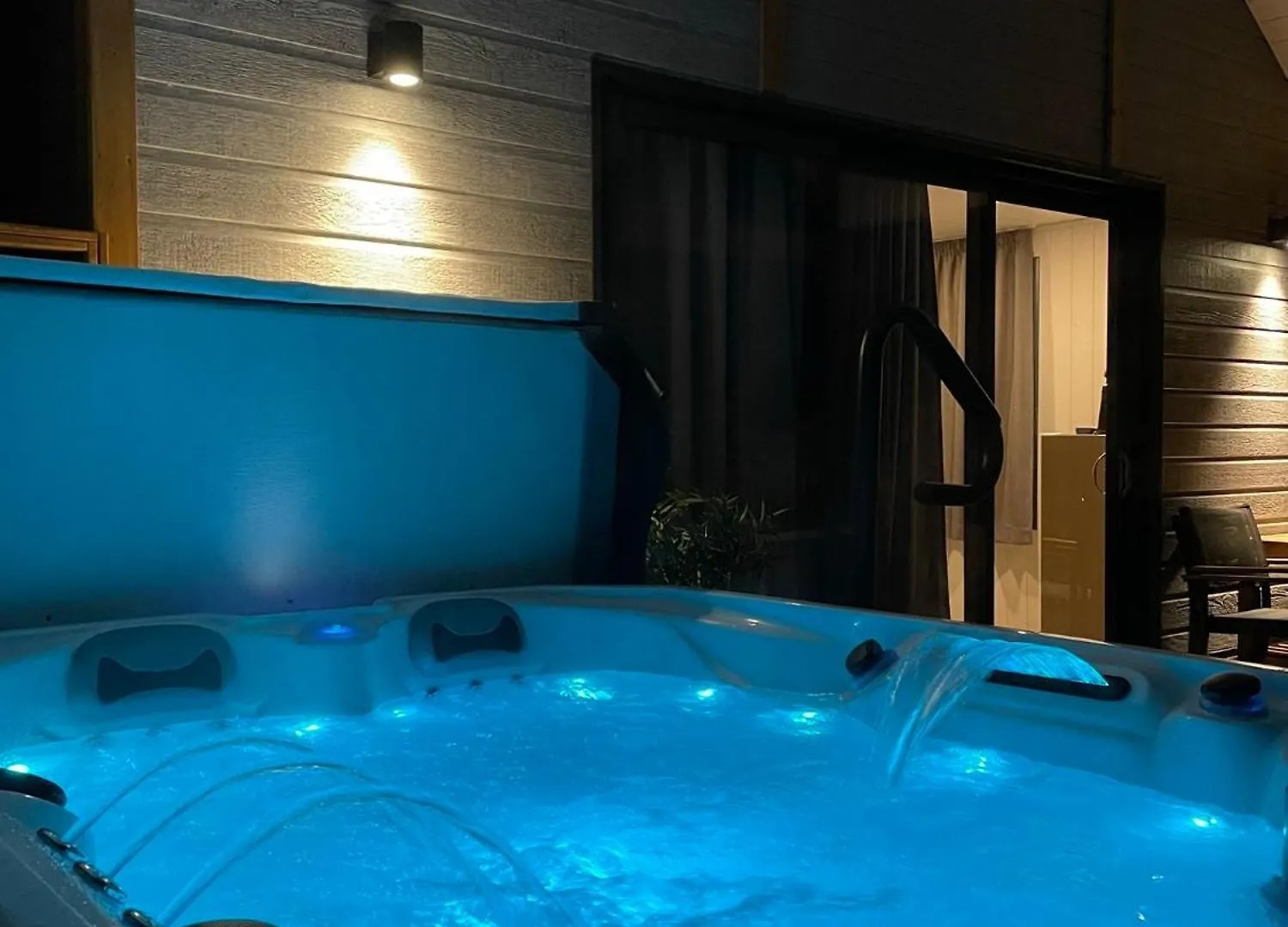 Domaine Les 2 Mondes Hotel Aydat