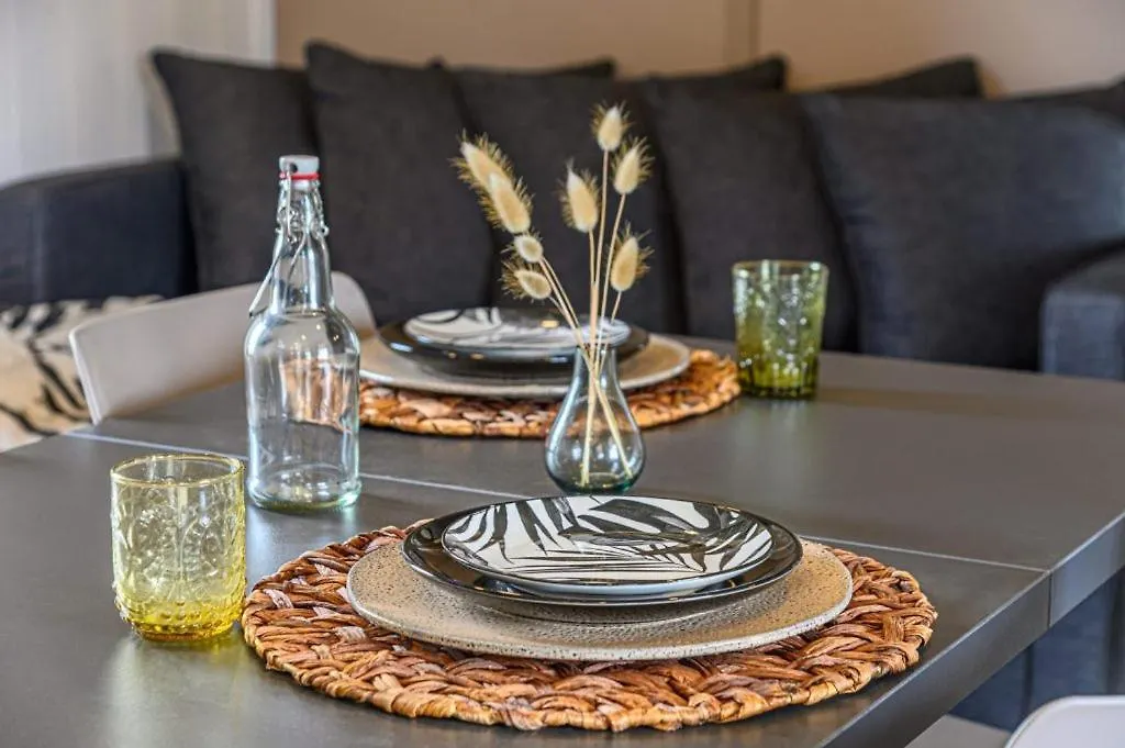 Domaine Les 2 Mondes Hotel Aydat 3*,